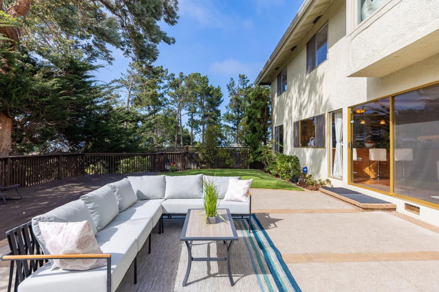 Detail Gallery Image 87 of 92 For 6 Waterloo Ct, Belmont,  CA 94002 - 5 Beds | 3 Baths