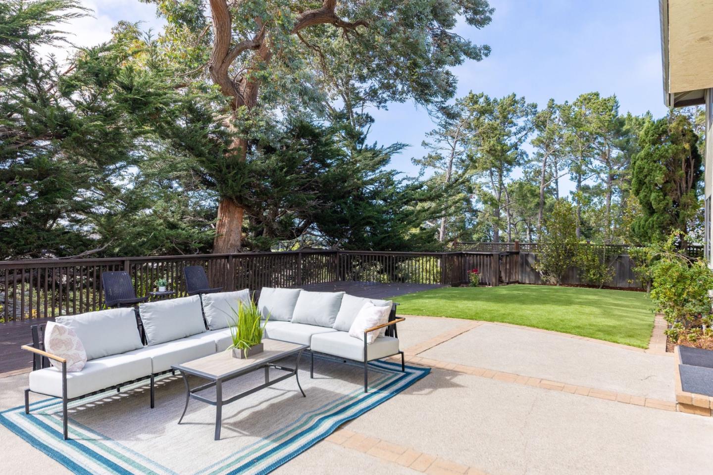 Detail Gallery Image 89 of 92 For 6 Waterloo Ct, Belmont,  CA 94002 - 5 Beds | 3 Baths