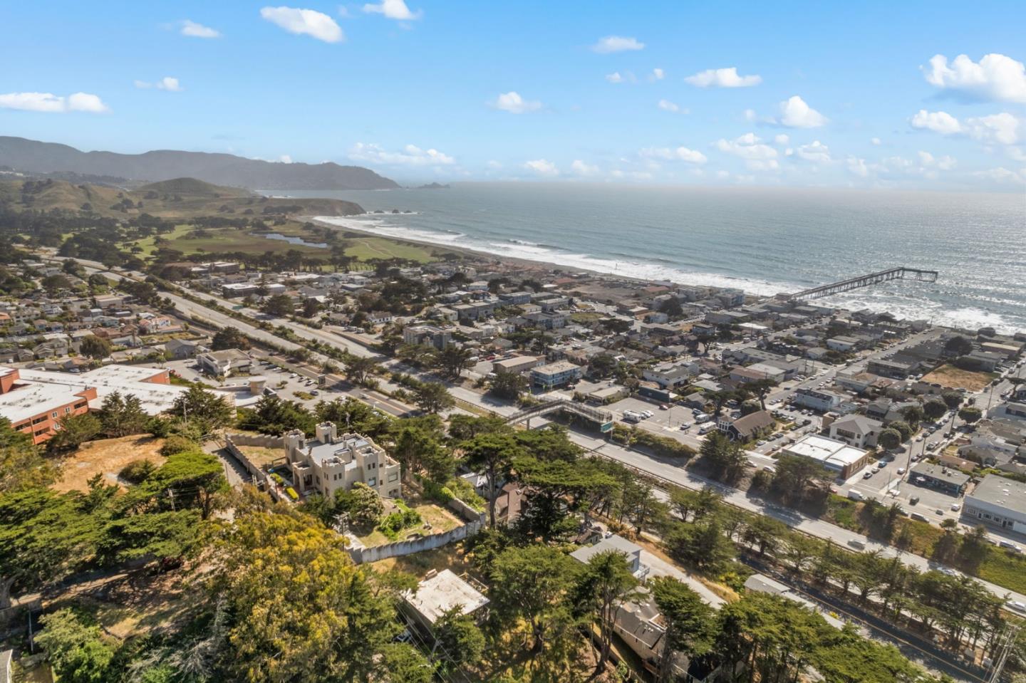 Detail Gallery Image 25 of 26 For 478 Paloma Ave, Pacifica,  CA 94044 - 3 Beds | 2/1 Baths