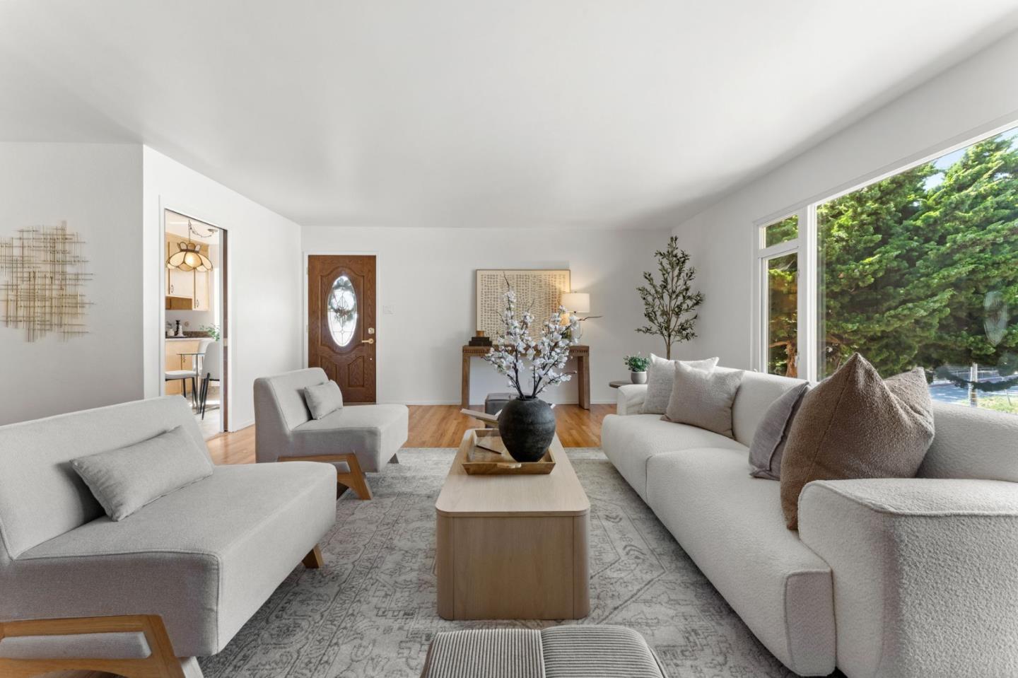 Detail Gallery Image 5 of 26 For 478 Paloma Ave, Pacifica,  CA 94044 - 3 Beds | 2/1 Baths