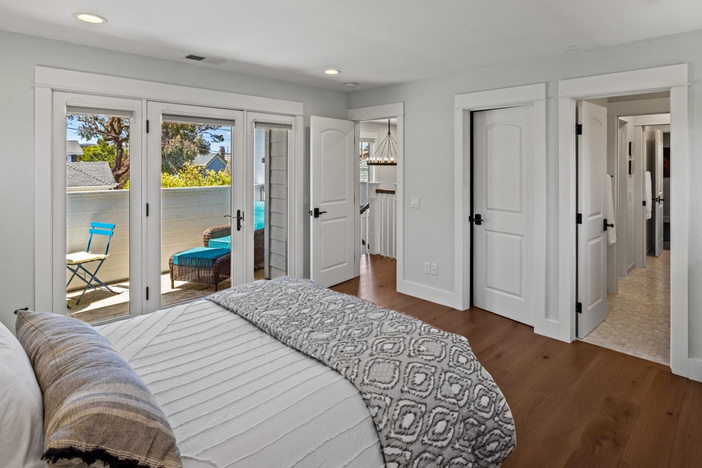 Detail Gallery Image 11 of 15 For 155 12th St, Pacific Grove,  CA 93950 - 3 Beds | 2 Baths