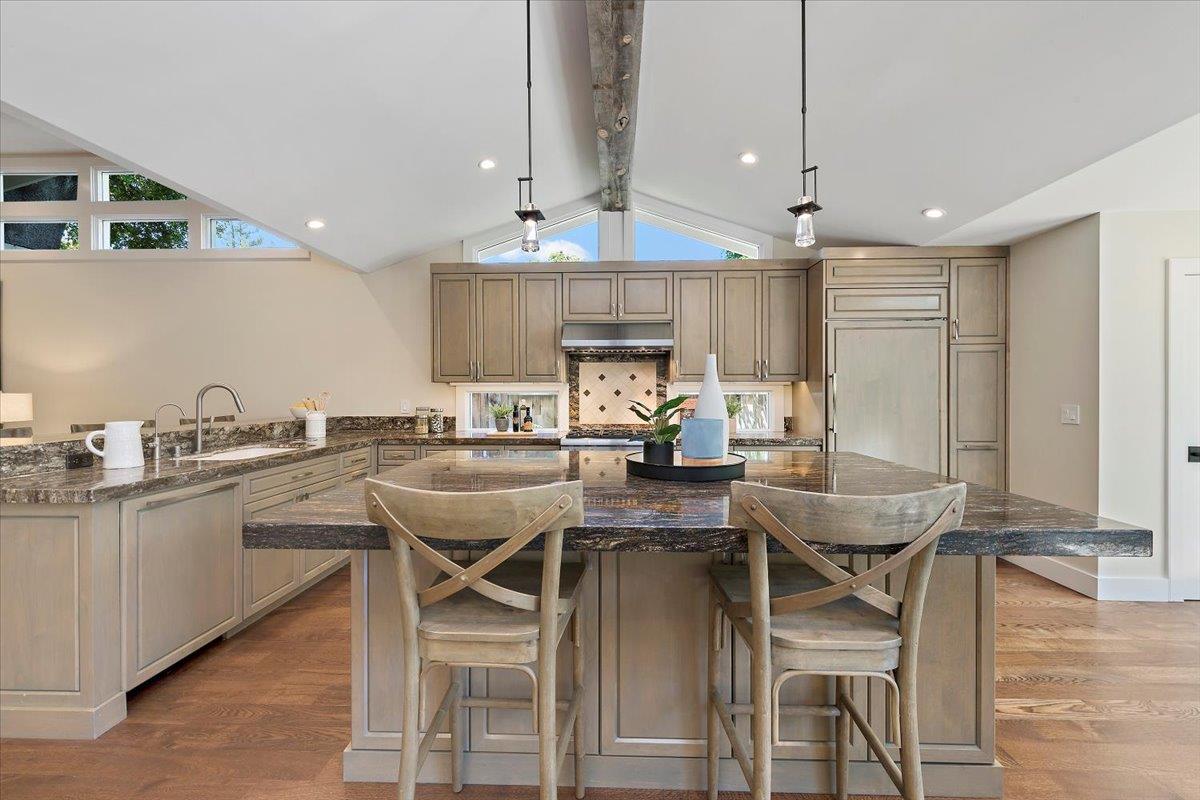 Detail Gallery Image 10 of 34 For 427 Paco Dr, Los Altos,  CA 94024 - 3 Beds | 2/1 Baths