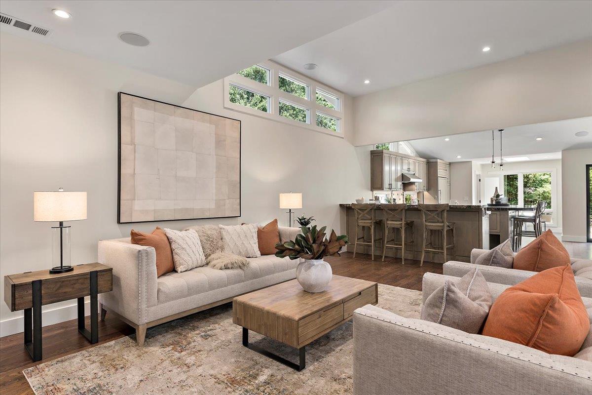 Detail Gallery Image 15 of 34 For 427 Paco Dr, Los Altos,  CA 94024 - 3 Beds | 2/1 Baths