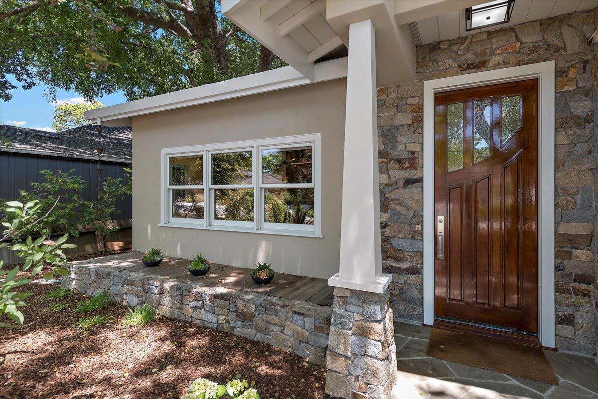 Detail Gallery Image 2 of 34 For 427 Paco Dr, Los Altos,  CA 94024 - 3 Beds | 2/1 Baths