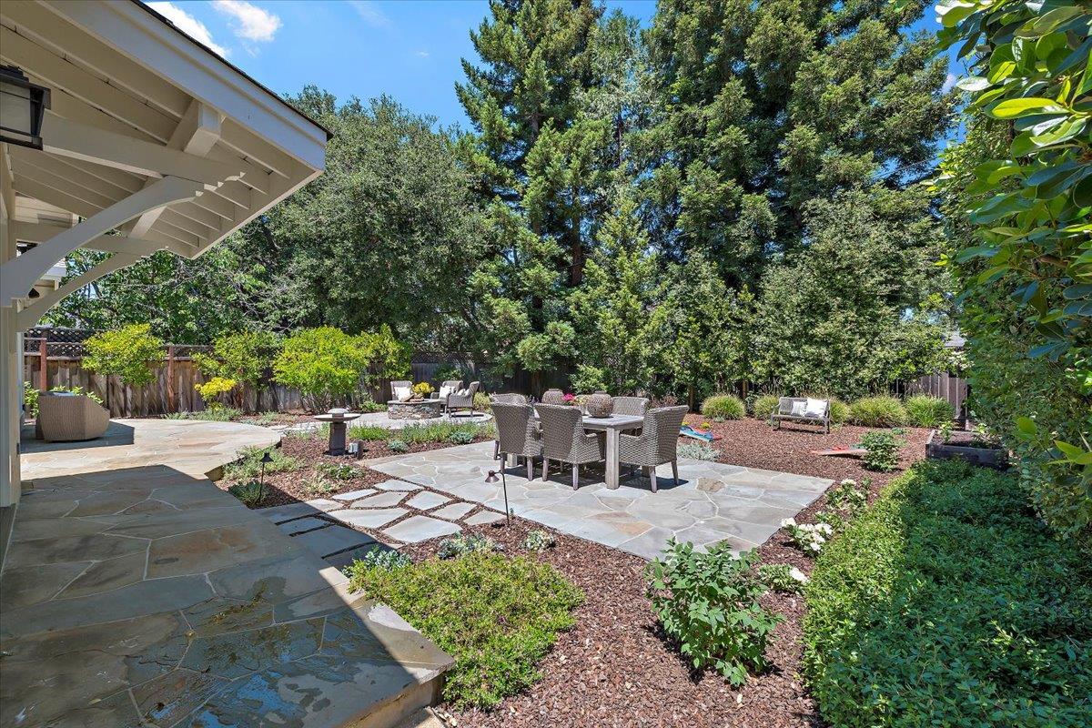 Detail Gallery Image 29 of 34 For 427 Paco Dr, Los Altos,  CA 94024 - 3 Beds | 2/1 Baths