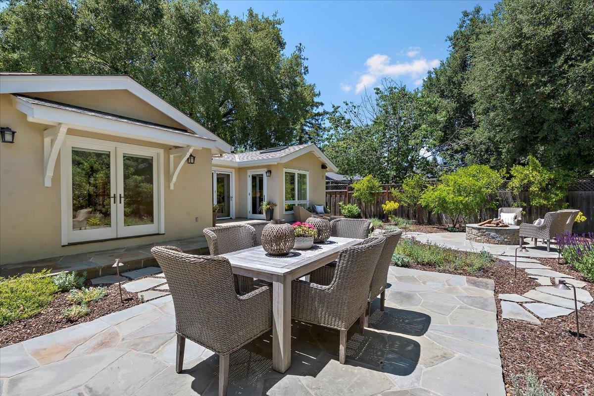 Detail Gallery Image 32 of 34 For 427 Paco Dr, Los Altos,  CA 94024 - 3 Beds | 2/1 Baths