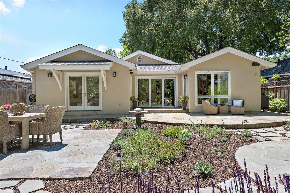 Detail Gallery Image 33 of 34 For 427 Paco Dr, Los Altos,  CA 94024 - 3 Beds | 2/1 Baths