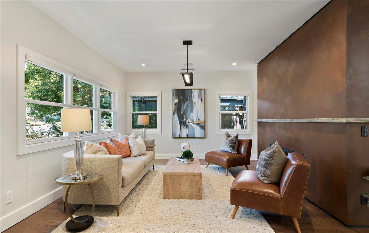 Detail Gallery Image 4 of 34 For 427 Paco Dr, Los Altos,  CA 94024 - 3 Beds | 2/1 Baths