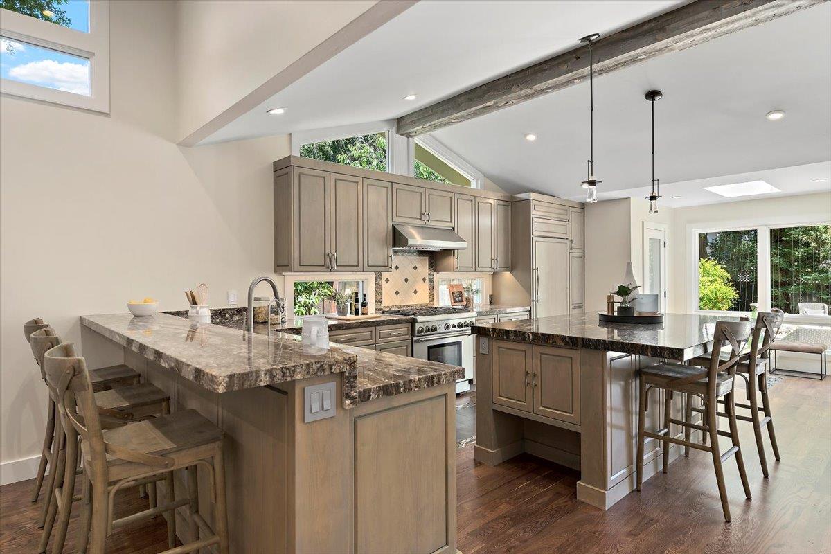 Detail Gallery Image 9 of 34 For 427 Paco Dr, Los Altos,  CA 94024 - 3 Beds | 2/1 Baths