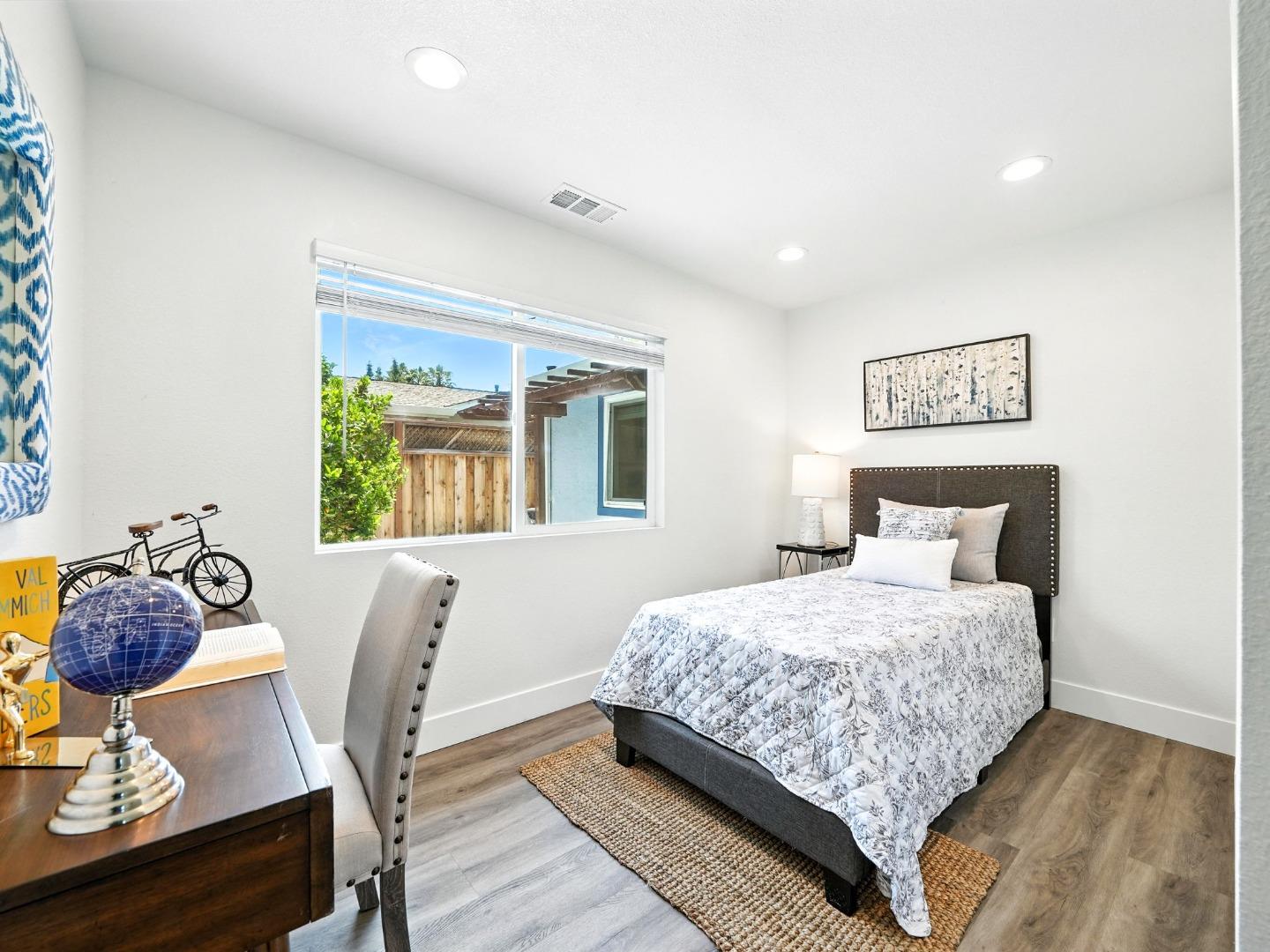 Detail Gallery Image 13 of 38 For 1641 Rue Avati, San Jose,  CA 95131 - 3 Beds | 2 Baths
