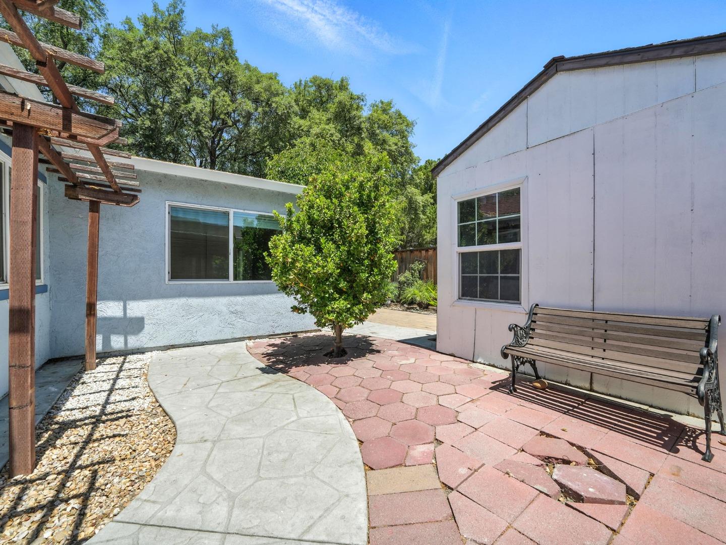 Detail Gallery Image 27 of 38 For 1641 Rue Avati, San Jose,  CA 95131 - 3 Beds | 2 Baths