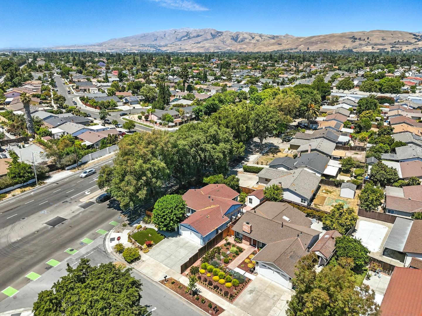 Detail Gallery Image 33 of 38 For 1641 Rue Avati, San Jose,  CA 95131 - 3 Beds | 2 Baths