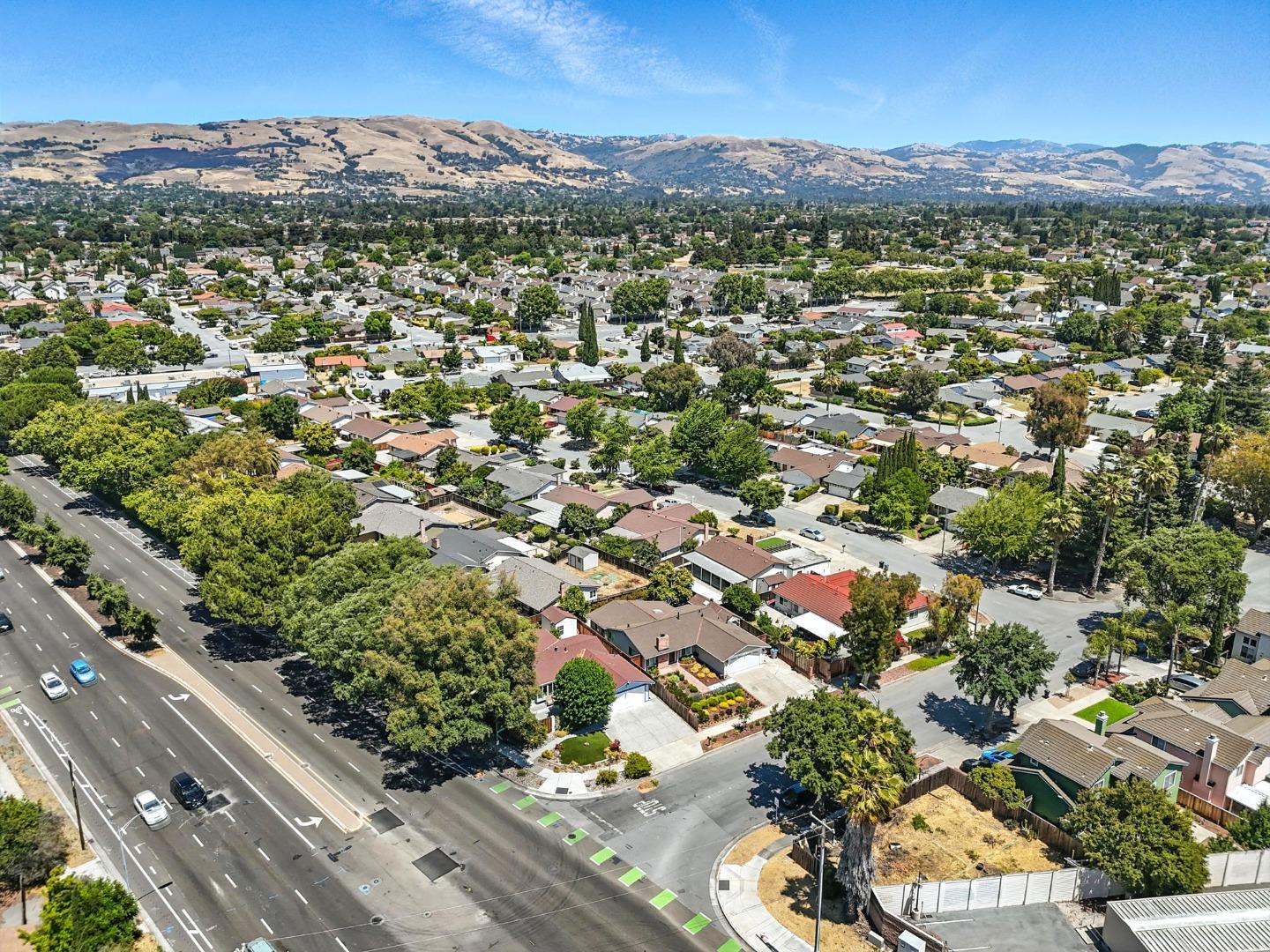Detail Gallery Image 34 of 38 For 1641 Rue Avati, San Jose,  CA 95131 - 3 Beds | 2 Baths