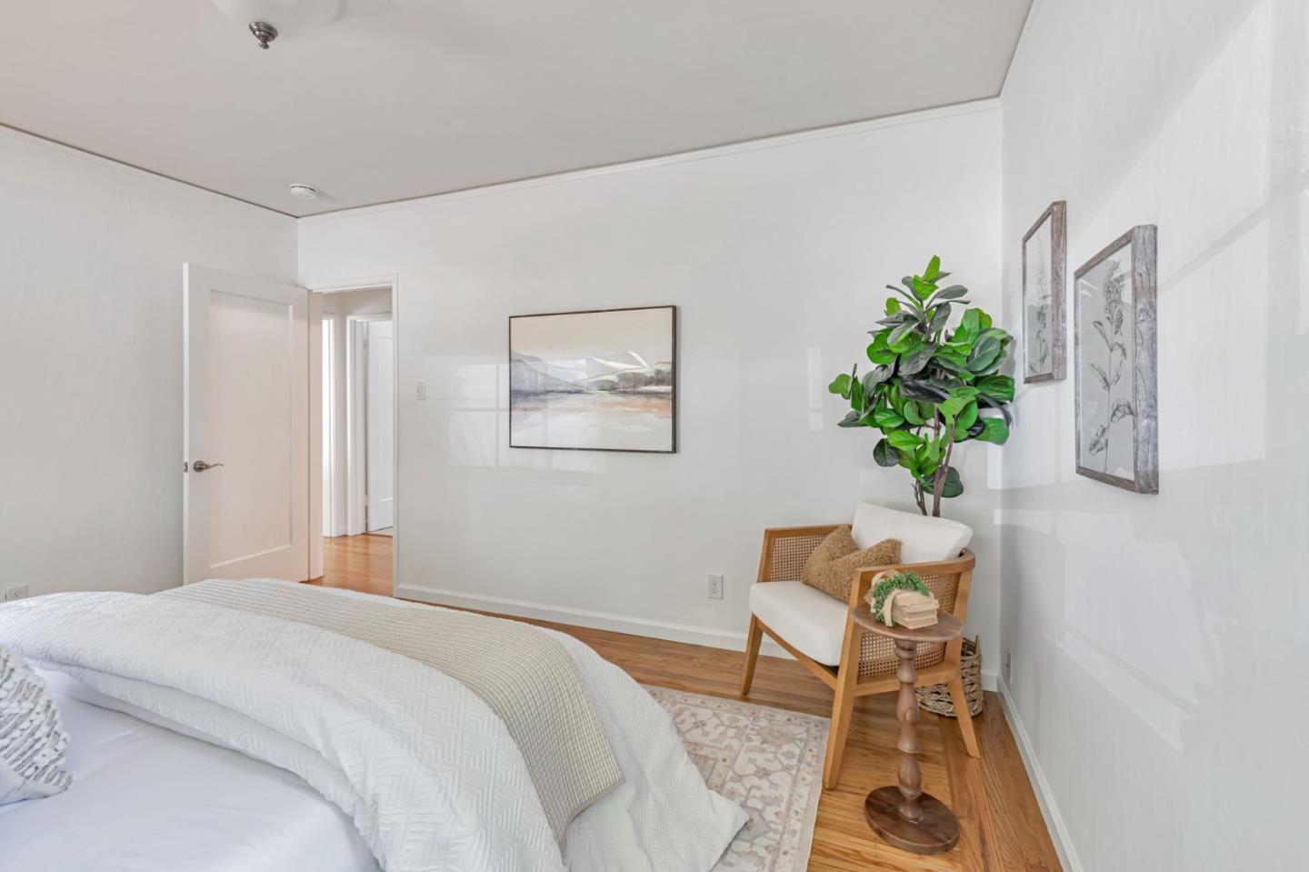 Detail Gallery Image 21 of 40 For 25 Overlake Ct, Oakland,  CA 94611 - 2 Beds | 2 Baths