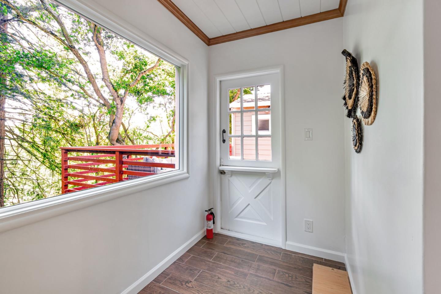 Detail Gallery Image 32 of 40 For 25 Overlake Ct, Oakland,  CA 94611 - 2 Beds | 2 Baths