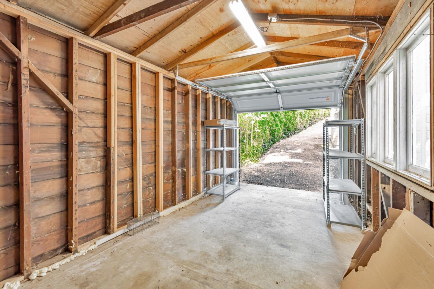 Detail Gallery Image 34 of 40 For 25 Overlake Ct, Oakland,  CA 94611 - 2 Beds | 2 Baths