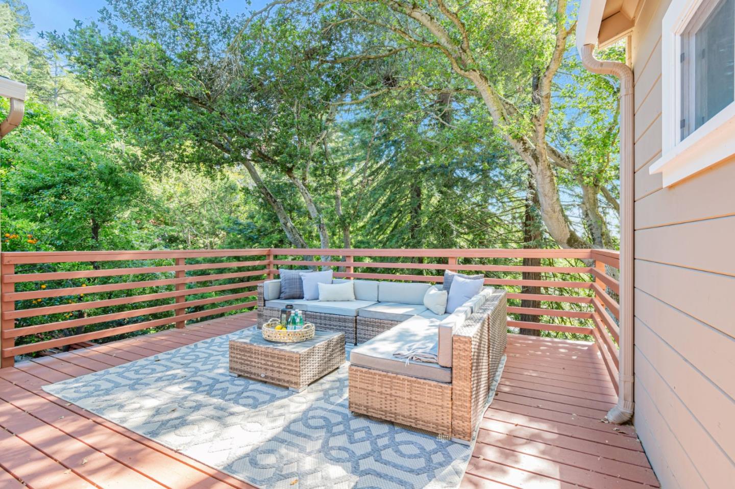 Detail Gallery Image 35 of 40 For 25 Overlake Ct, Oakland,  CA 94611 - 2 Beds | 2 Baths