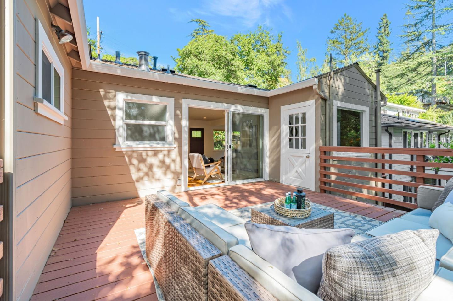 Detail Gallery Image 36 of 40 For 25 Overlake Ct, Oakland,  CA 94611 - 2 Beds | 2 Baths
