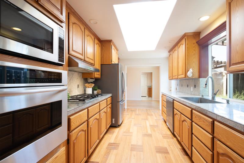 Detail Gallery Image 17 of 86 For 970 W Hedegard Ave, Campbell,  CA 95008 - 4 Beds | 3/1 Baths