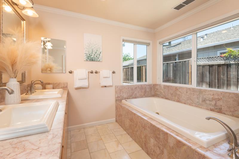 Detail Gallery Image 25 of 86 For 970 W Hedegard Ave, Campbell,  CA 95008 - 4 Beds | 3/1 Baths