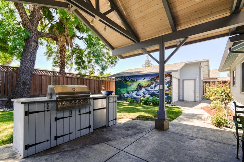 Detail Gallery Image 45 of 86 For 970 W Hedegard Ave, Campbell,  CA 95008 - 4 Beds | 3/1 Baths