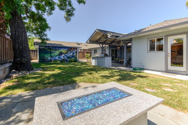 Detail Gallery Image 46 of 86 For 970 W Hedegard Ave, Campbell,  CA 95008 - 4 Beds | 3/1 Baths