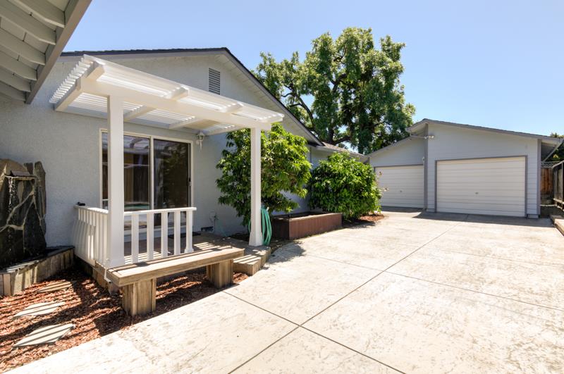 Detail Gallery Image 53 of 86 For 970 W Hedegard Ave, Campbell,  CA 95008 - 4 Beds | 3/1 Baths