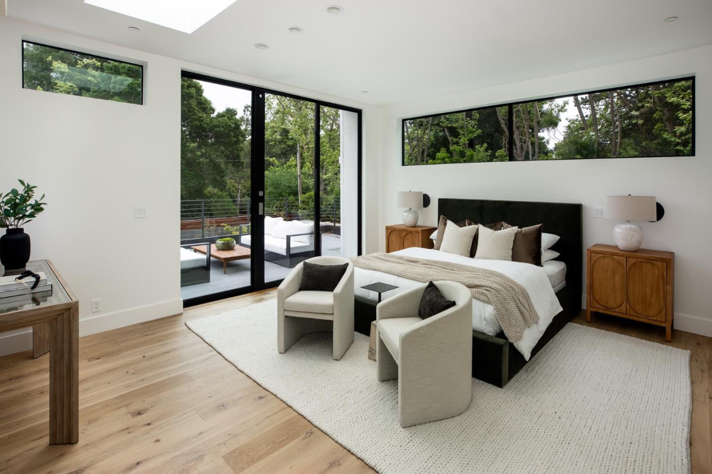 Detail Gallery Image 13 of 18 For 79 Placitas Ave, Atherton,  CA 94027 - 6 Beds | 5/1 Baths