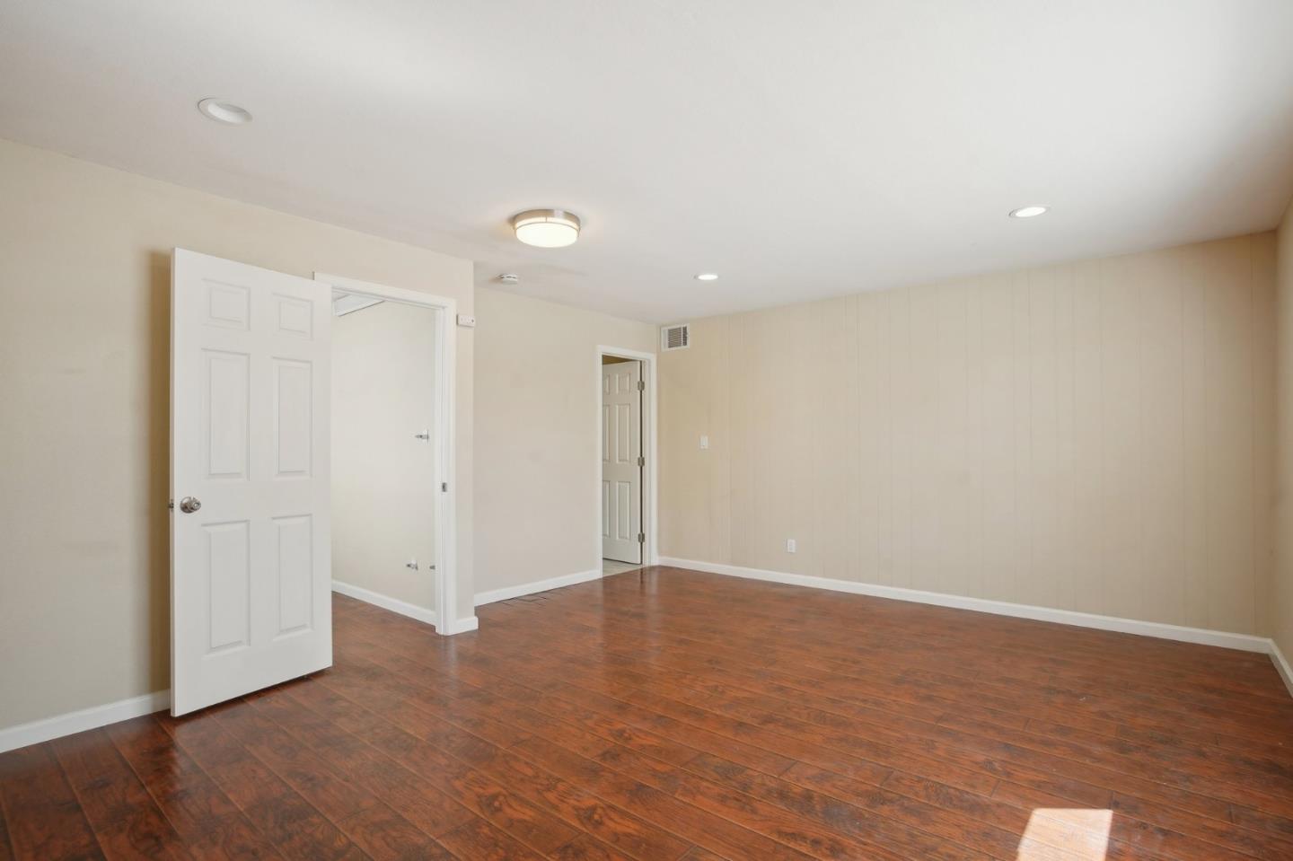 Detail Gallery Image 11 of 48 For 3349 Aramis Dr, San Jose,  CA 95127 - 5 Beds | 3 Baths