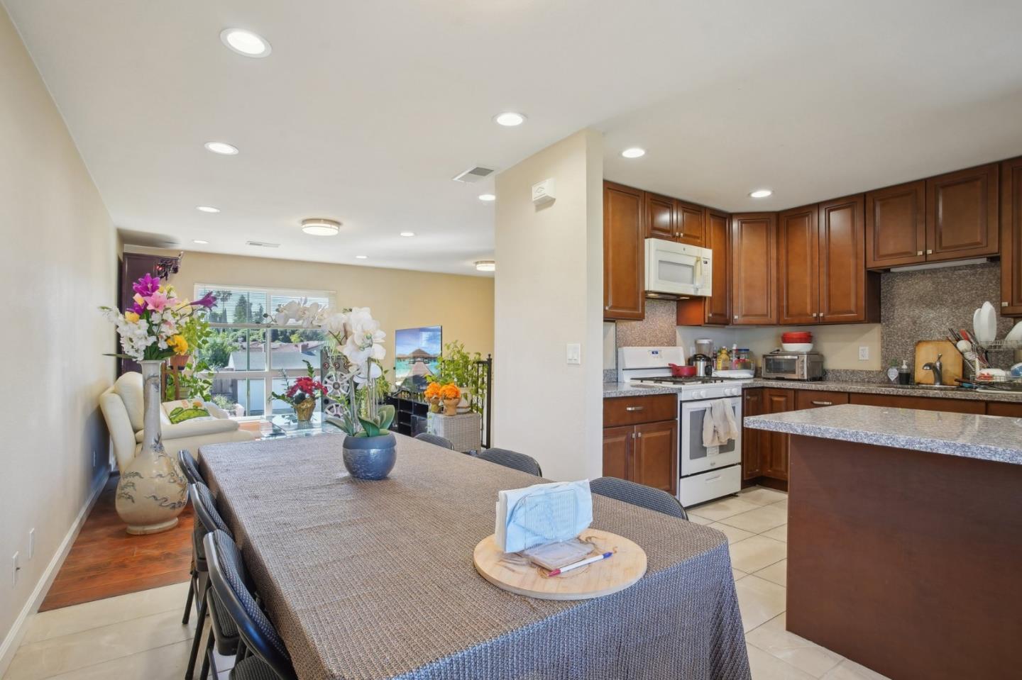 Detail Gallery Image 5 of 48 For 3349 Aramis Dr, San Jose,  CA 95127 - 5 Beds | 3 Baths