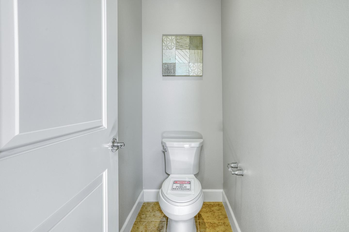 Detail Gallery Image 12 of 25 For 505 Holthouse Ter, Sunnyvale,  CA 94087 - 2 Beds | 2/1 Baths