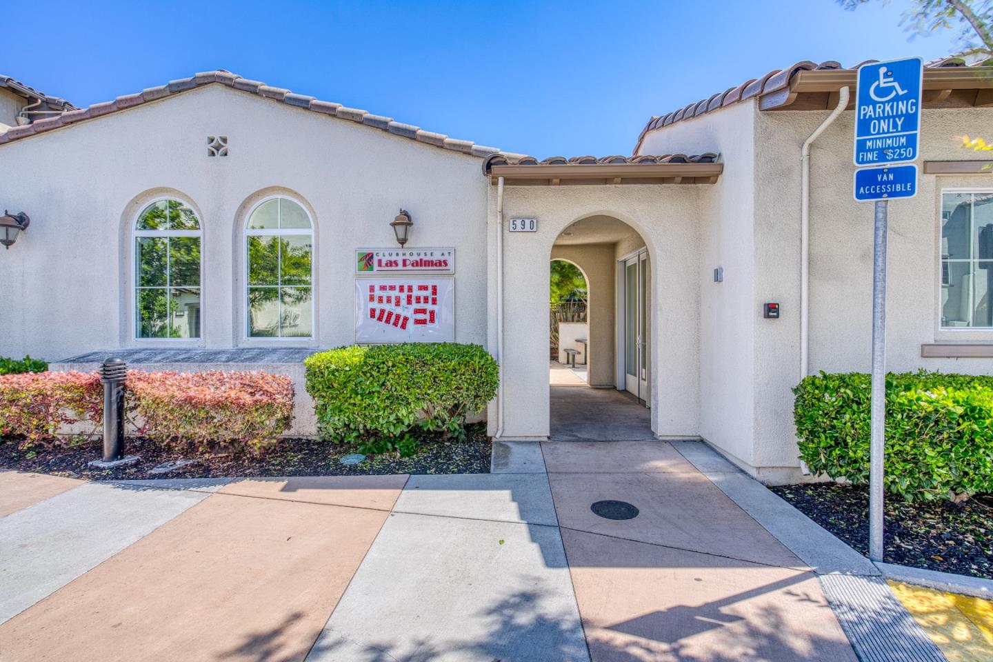 Detail Gallery Image 19 of 25 For 505 Holthouse Ter, Sunnyvale,  CA 94087 - 2 Beds | 2/1 Baths