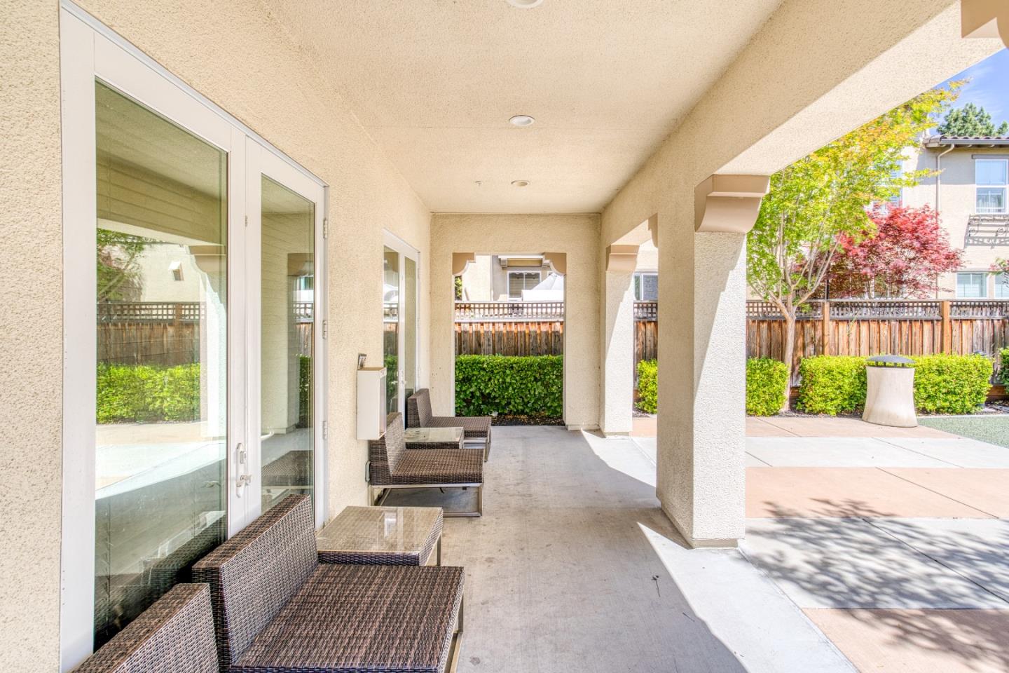 Detail Gallery Image 24 of 25 For 505 Holthouse Ter, Sunnyvale,  CA 94087 - 2 Beds | 2/1 Baths