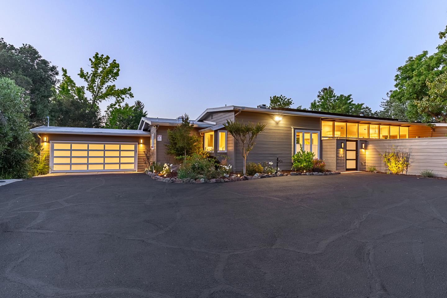 Detail Gallery Image 3 of 47 For 275 Eleanor Dr, Woodside,  CA 94062 - 4 Beds | 4 Baths