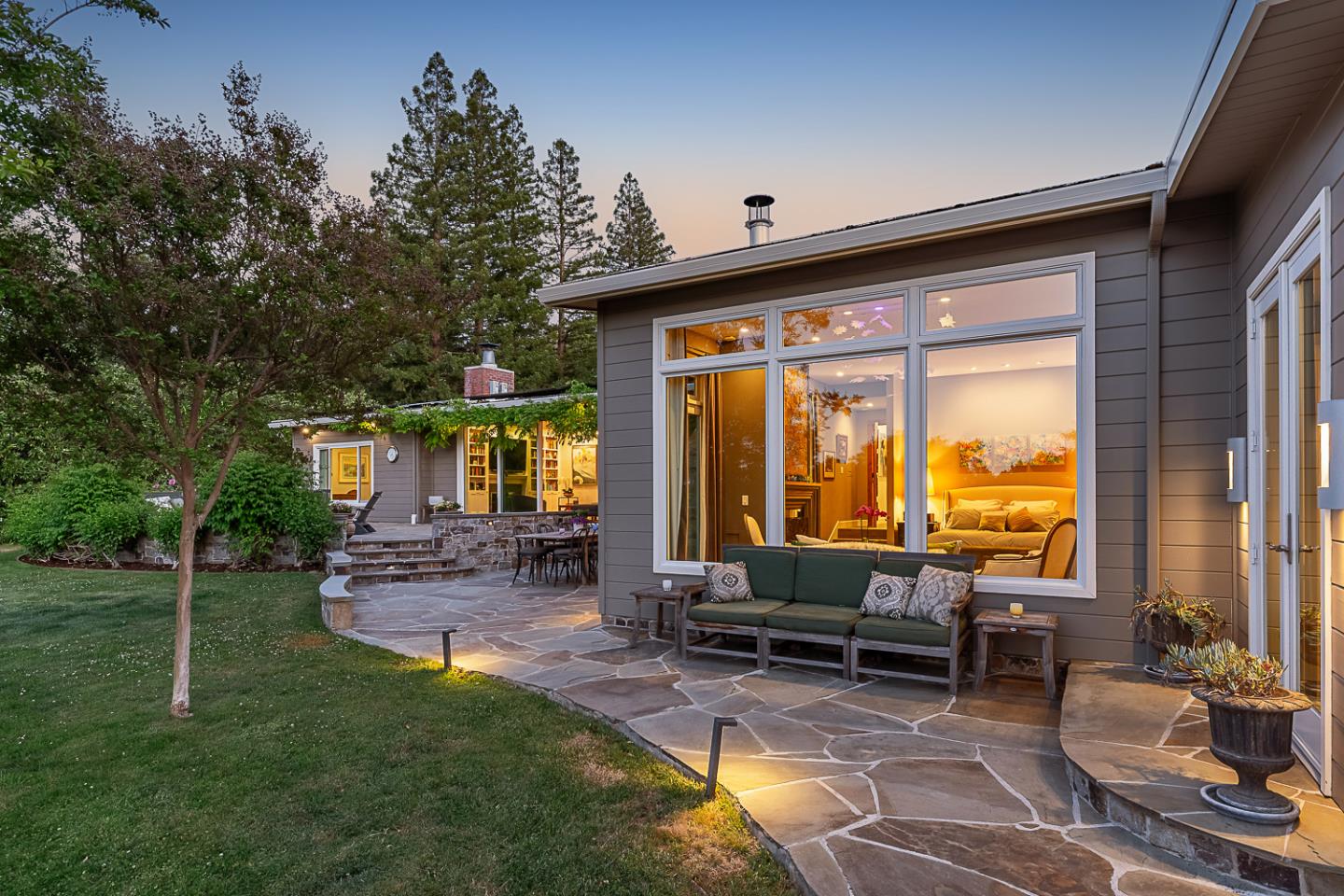 Detail Gallery Image 34 of 47 For 275 Eleanor Dr, Woodside,  CA 94062 - 4 Beds | 4 Baths