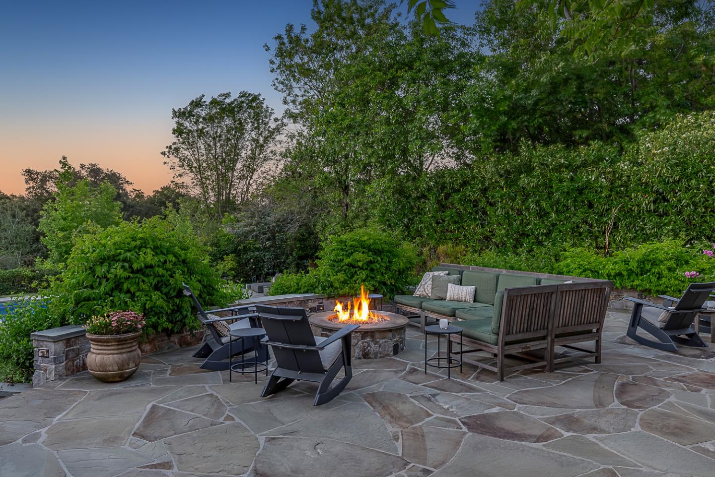 Detail Gallery Image 36 of 47 For 275 Eleanor Dr, Woodside,  CA 94062 - 4 Beds | 4 Baths