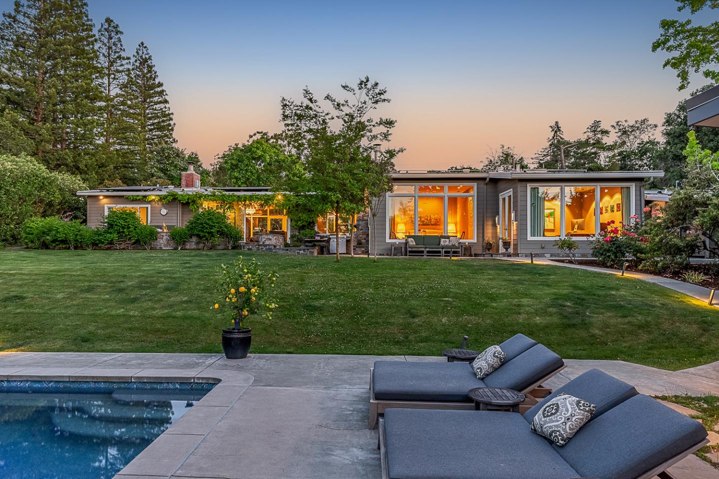 Detail Gallery Image 38 of 47 For 275 Eleanor Dr, Woodside,  CA 94062 - 4 Beds | 4 Baths