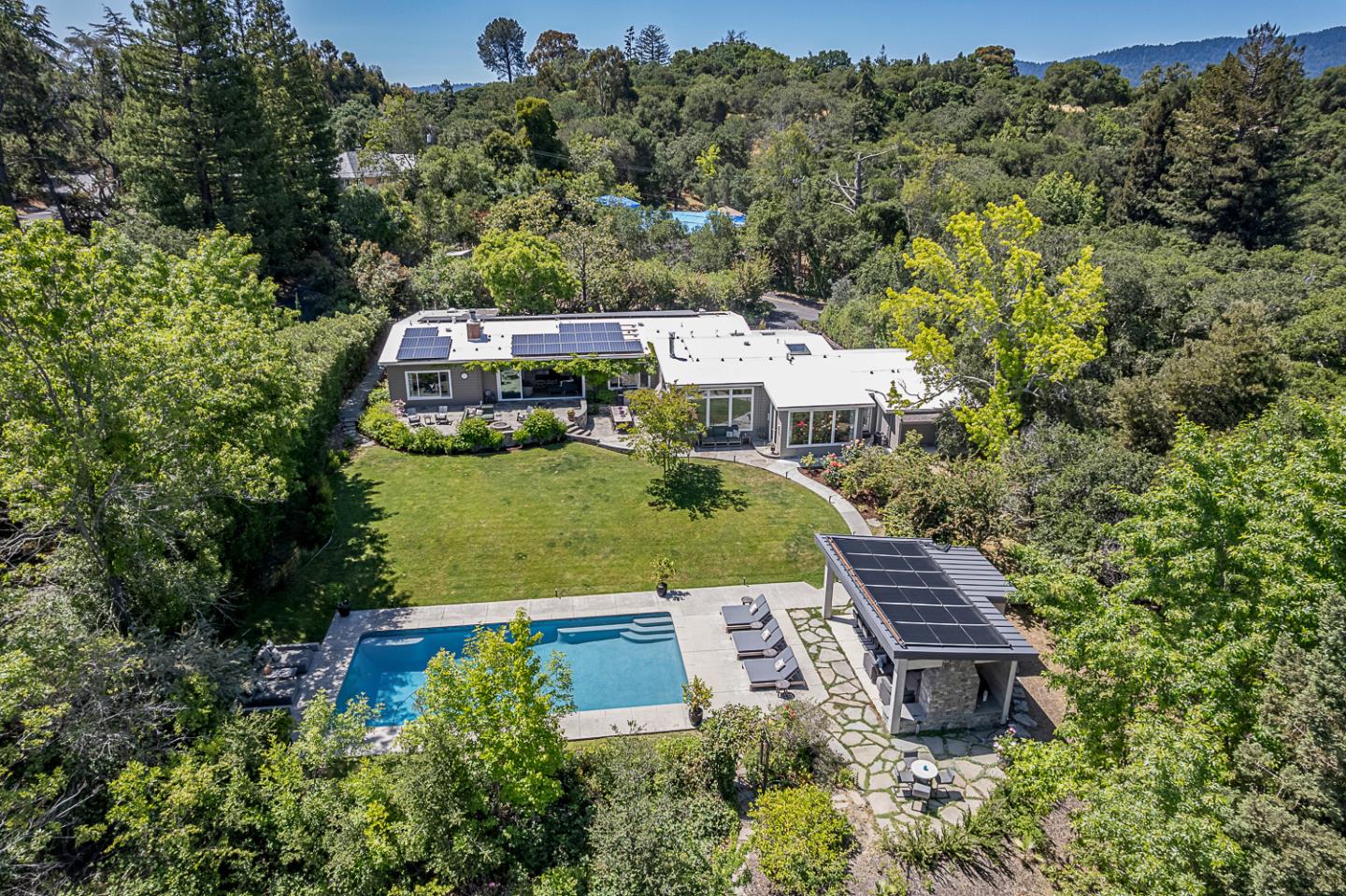 Detail Gallery Image 43 of 47 For 275 Eleanor Dr, Woodside,  CA 94062 - 4 Beds | 4 Baths