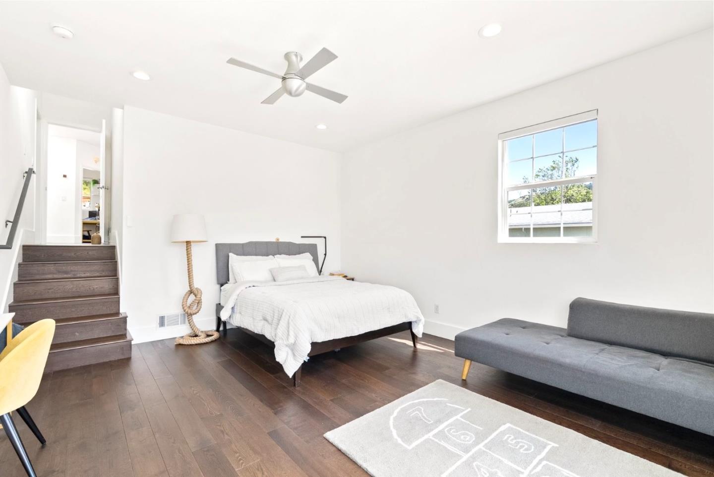 Detail Gallery Image 12 of 28 For 239 Tulare St, Brisbane,  CA 94005 - 4 Beds | 2/1 Baths