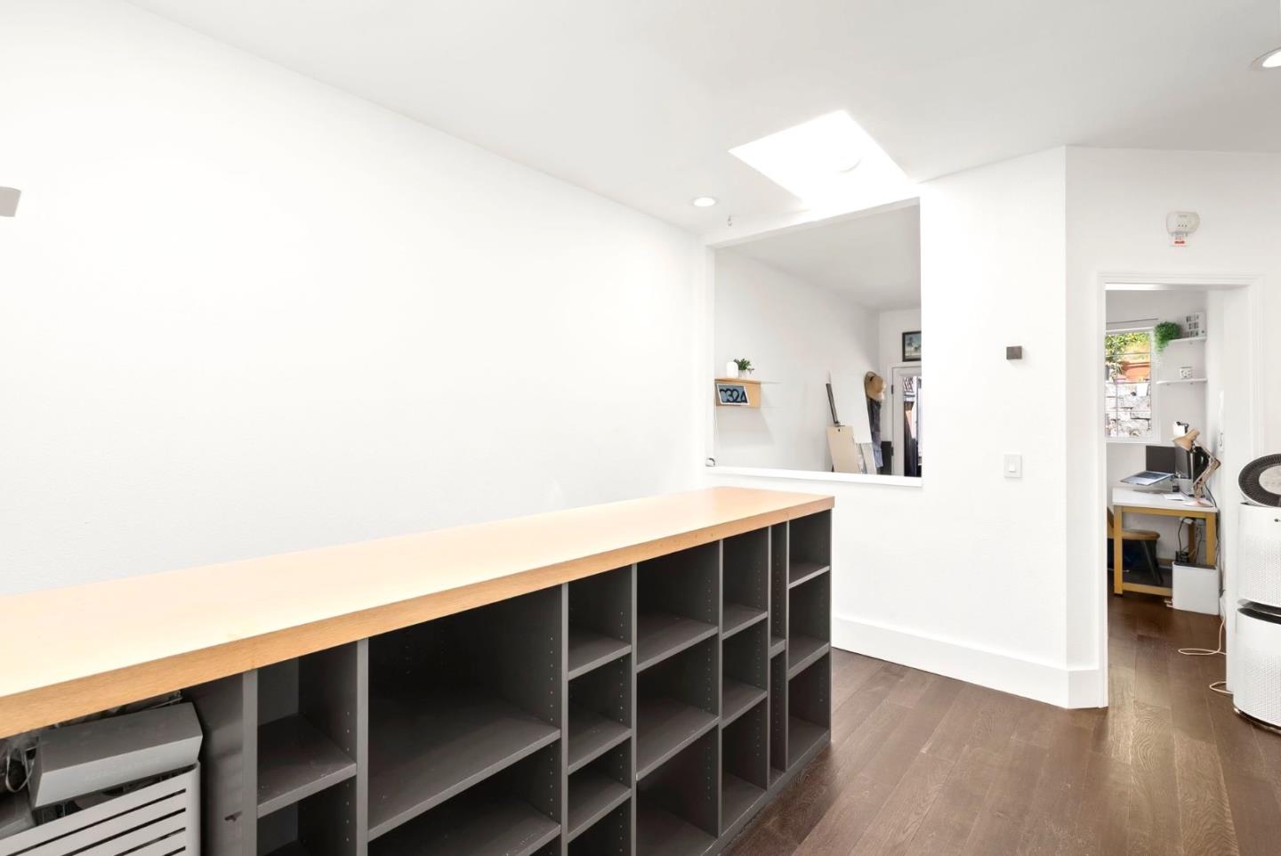 Detail Gallery Image 16 of 28 For 239 Tulare St, Brisbane,  CA 94005 - 4 Beds | 2/1 Baths