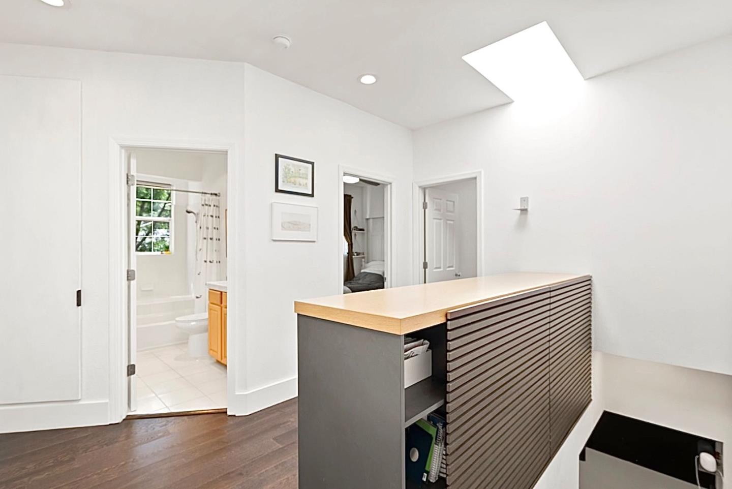 Detail Gallery Image 17 of 28 For 239 Tulare St, Brisbane,  CA 94005 - 4 Beds | 2/1 Baths