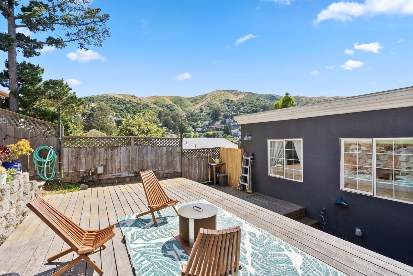Detail Gallery Image 24 of 28 For 239 Tulare St, Brisbane,  CA 94005 - 4 Beds | 2/1 Baths