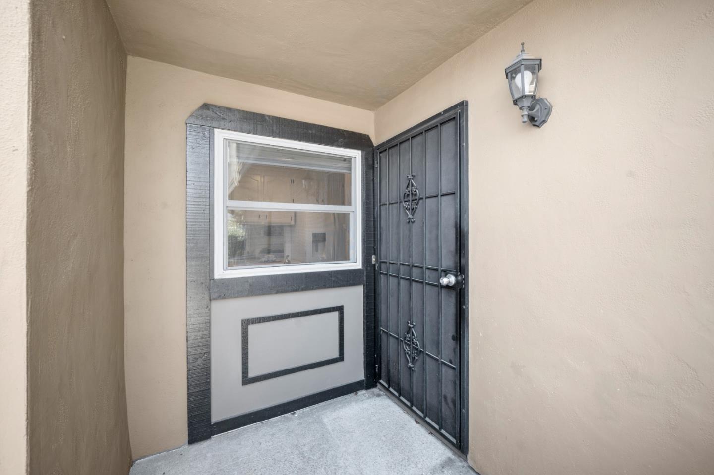 Detail Gallery Image 3 of 28 For 846 Rue Montagne, Campbell,  CA 95008 - 2 Beds | 1/1 Baths