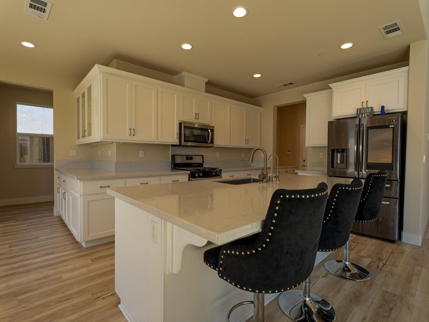 Detail Gallery Image 13 of 48 For 5541 Promontory Way, Antioch,  CA 94531 - 5 Beds | 4 Baths