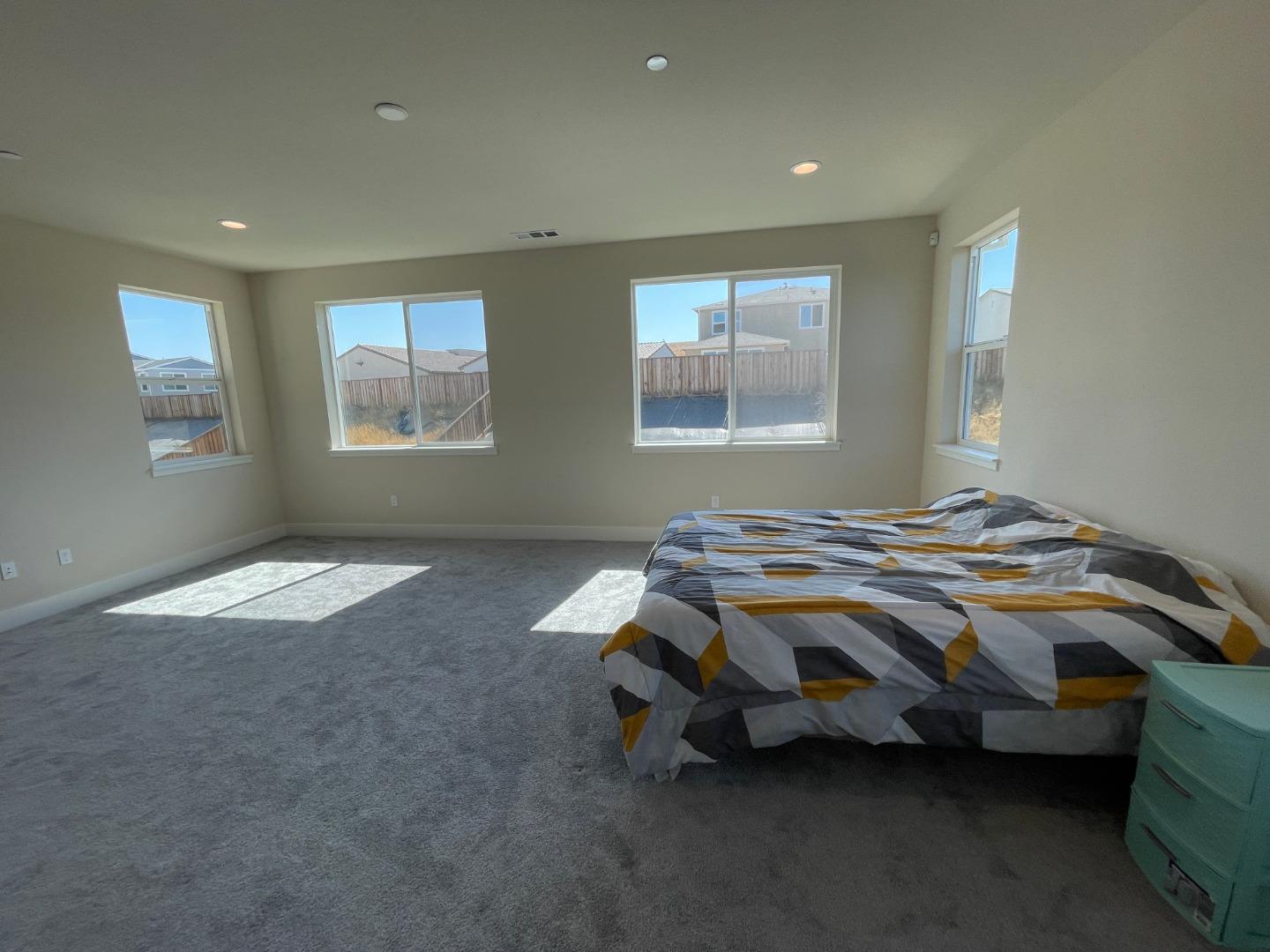 Detail Gallery Image 16 of 48 For 5541 Promontory Way, Antioch,  CA 94531 - 5 Beds | 4 Baths