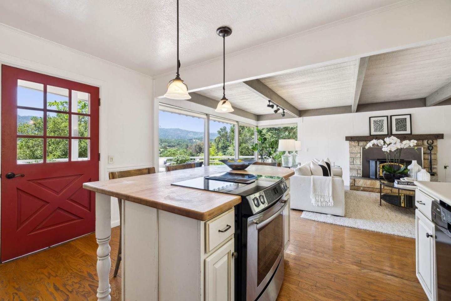 Detail Gallery Image 13 of 30 For 1207 Godetia Dr, Woodside,  CA 94062 - 4 Beds | 2/1 Baths