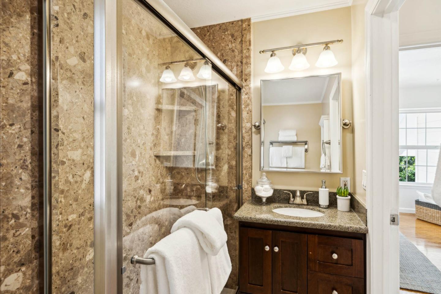 Detail Gallery Image 19 of 30 For 1207 Godetia Dr, Woodside,  CA 94062 - 4 Beds | 2/1 Baths