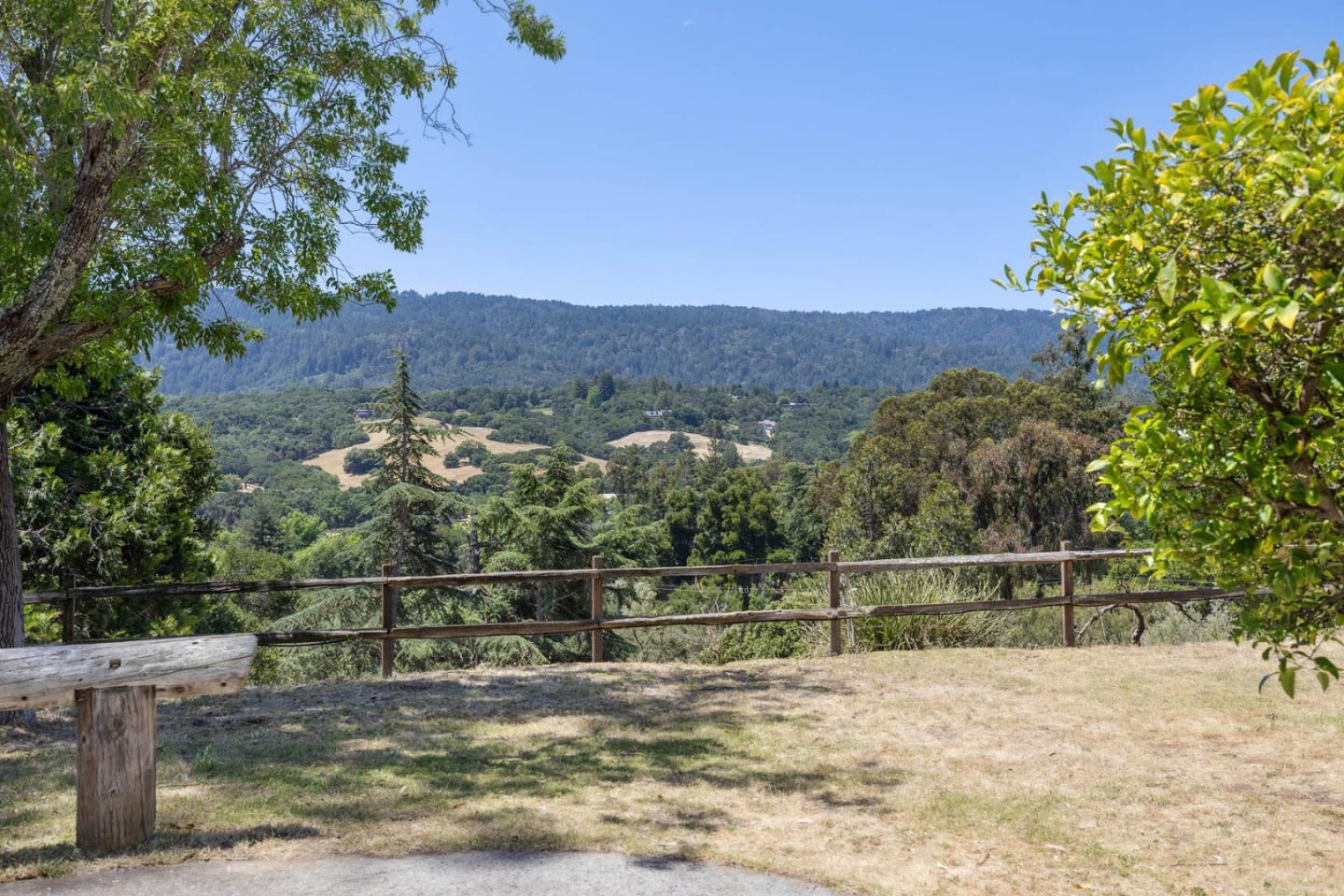 Detail Gallery Image 2 of 30 For 1207 Godetia Dr, Woodside,  CA 94062 - 4 Beds | 2/1 Baths