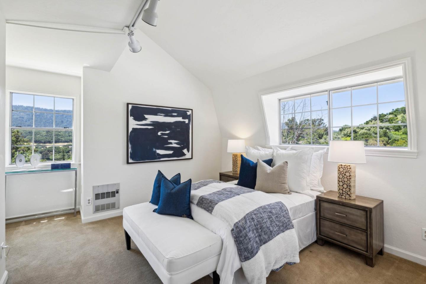 Detail Gallery Image 24 of 30 For 1207 Godetia Dr, Woodside,  CA 94062 - 4 Beds | 2/1 Baths