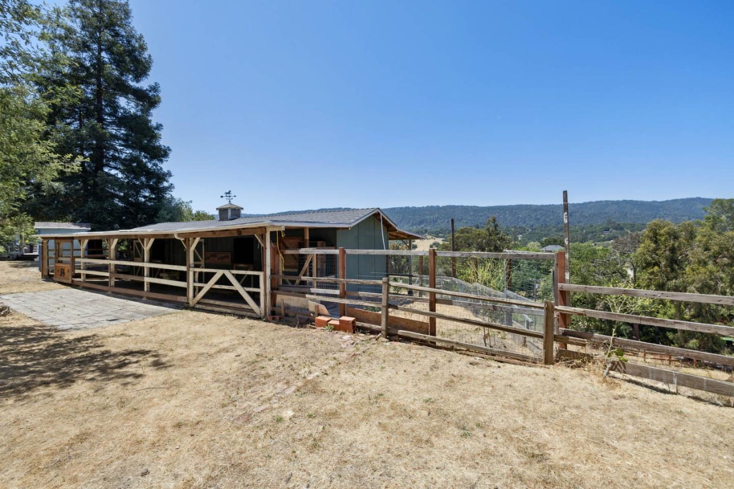 Detail Gallery Image 27 of 30 For 1207 Godetia Dr, Woodside,  CA 94062 - 4 Beds | 2/1 Baths